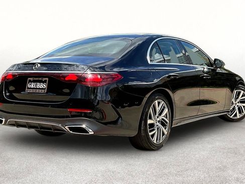 Used 2025 Mercedes-Benz E 350 Sedan image 2
