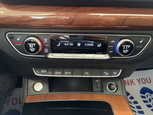 Used 2021 Audi Q5 Premium Plus image 30