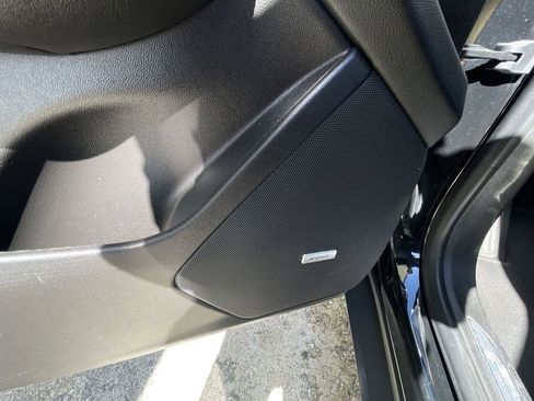 Certified 2023 Cadillac XT5 Luxury FWD image 28