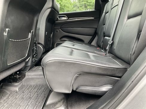 Used 2018 Jeep Grand Cherokee Overland AWD/4WD image 15