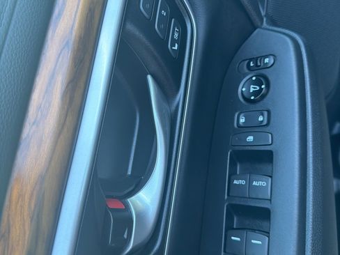 Used 2017 Honda CR-V EX-L image 15