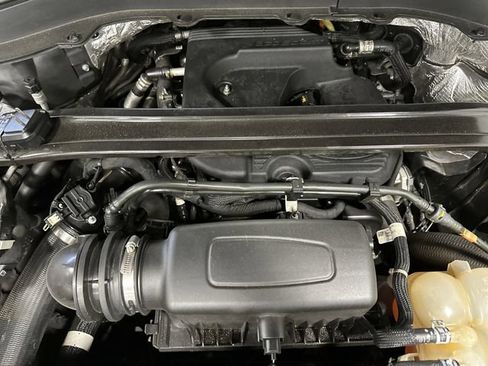 Used 2020 Ford Explorer Limited w/ Class III Trailer Tow Package image 41