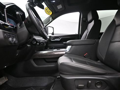 Certified 2024 Chevrolet Silverado 2500 LTZ w/ LTZ Convenience Package image 15