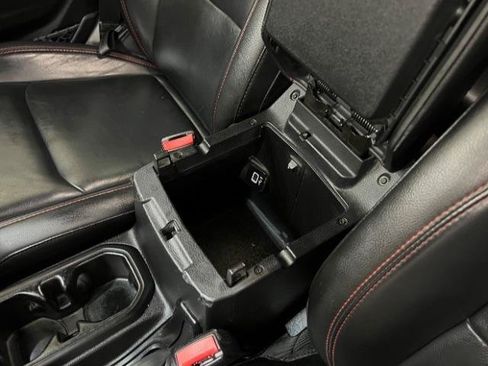 Used 2021 Jeep Wrangler Unlimited Rubicon AWD/4WD image 23