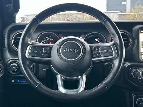 Used 2021 Jeep Wrangler Unlimited Sahara AWD/4WD image 36