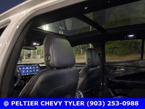 Used 2024 Chevrolet Blazer EV LT image 20