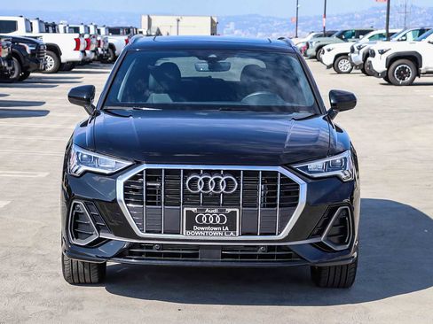 Used 2025 Audi Q3 2.0T Premium Plus w/ Premium Plus Package image 2