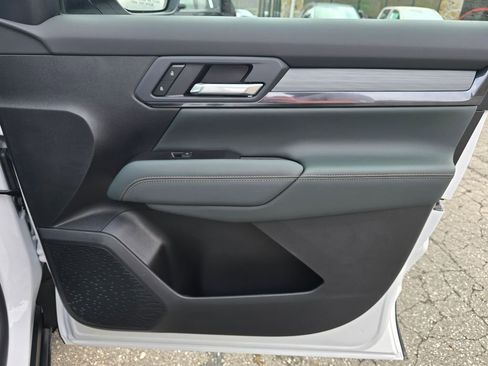 New 2026 GMC Terrain AT4 w/ Convenience Package III AWD/4WD image 39