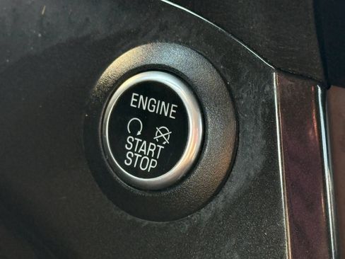 Used 2017 Ford Escape Titanium w/ Equipment Group 301A AWD/4WD image 25