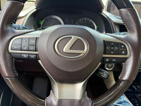 Used 2018 Lexus RX 350L Luxury w/ Accessory Package FWD image 21