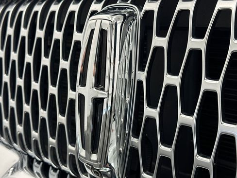 Certified 2022 Lincoln Corsair Reserve w/ Equipment Group 201A image 14