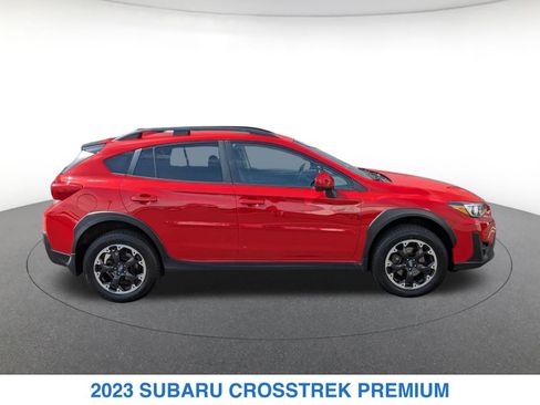 Used 2023 Subaru Crosstrek 2.0i Premium AWD/4WD image 3