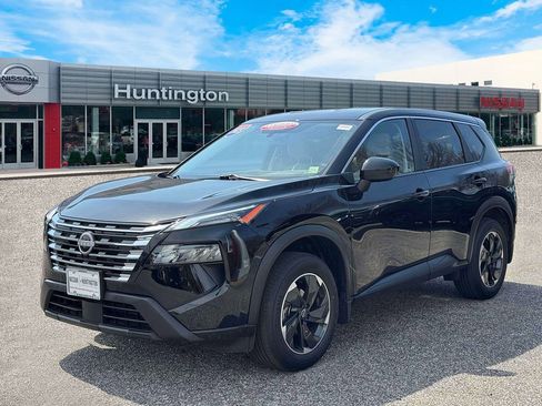 Certified 2025 Nissan Rogue SV image 4