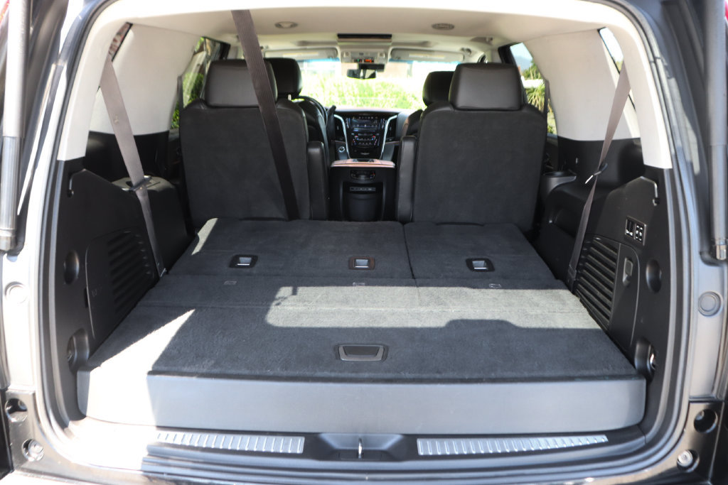 Used 2017 Cadillac Escalade Luxury AWD/4WD image 11