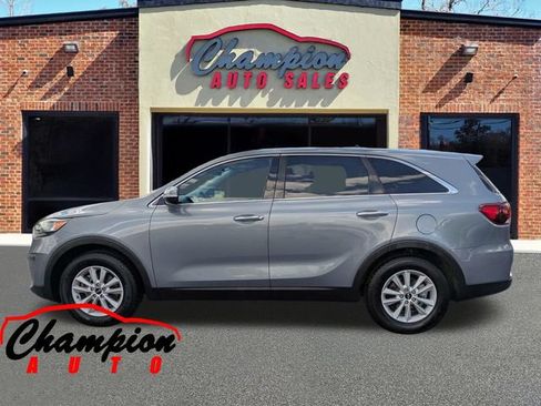 Used 2020 Kia Sorento LX FWD image 8