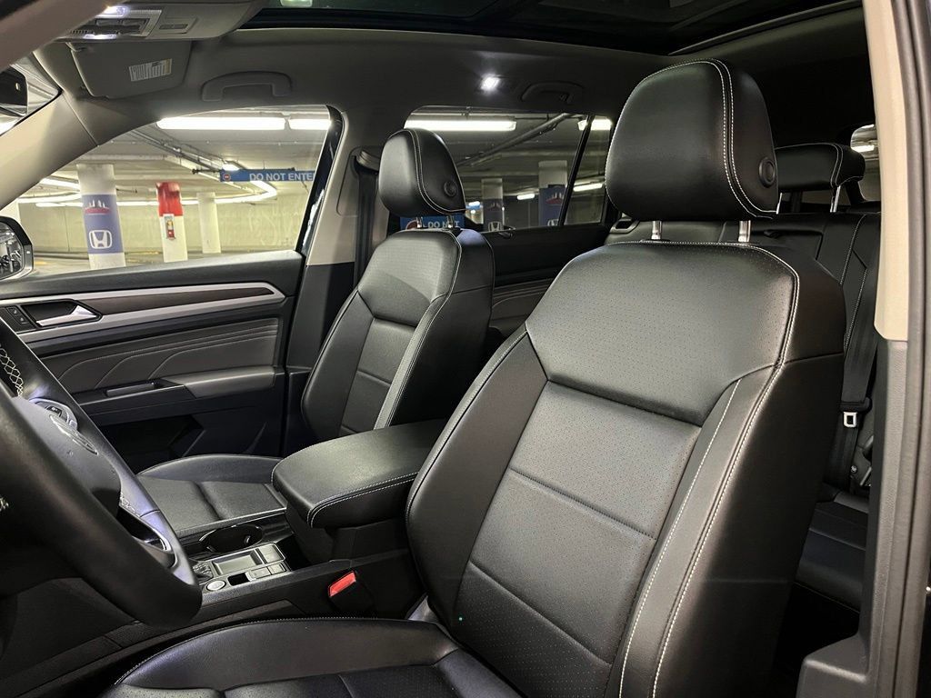Used 2023 Volkswagen Atlas SE w/ Panoramic Sunroof Package FWD image 21