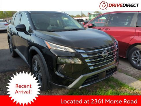 Used 2024 Nissan Rogue SL w/ SL Premium Package image 1