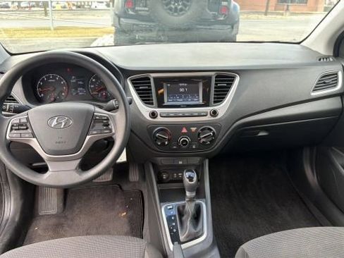 Used 2020 Hyundai Accent SE image 14