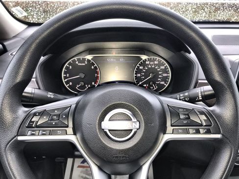 Used 2024 Nissan Altima 2.5 SV image 14