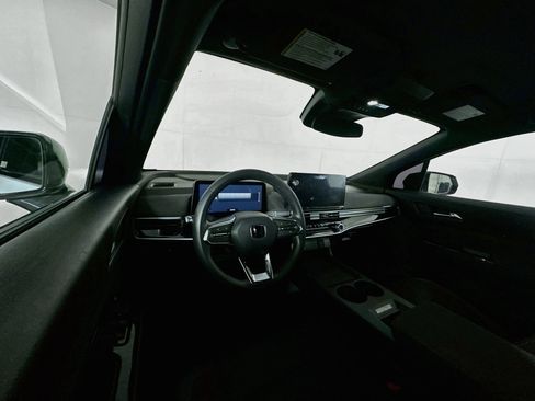 Used 2024 Honda Prologue EX image 18