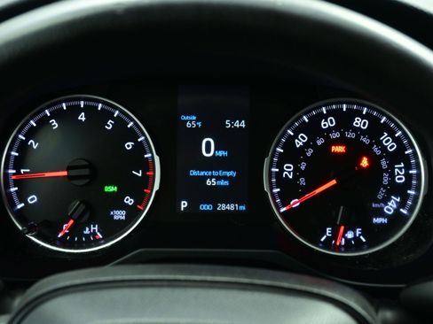 Used 2022 Toyota RAV4 XLE image 24