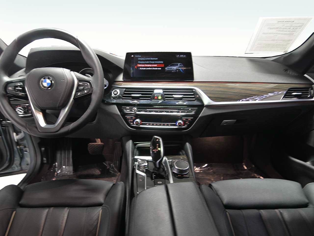 Used 2019 BMW 530e w/ Convenience Package RWD image 13
