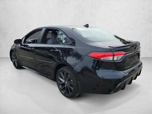 Used 2025 Toyota Corolla SE image 7