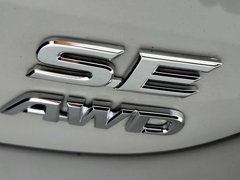 Used 2024 Toyota Camry SE w/ Cold Weather Package AWD/4WD image 14