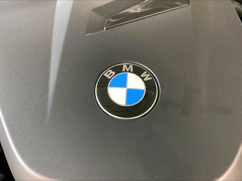 New 2025 BMW 330i xDrive Sedan w/ Premium Package image 17