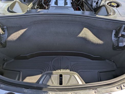 Used 2024 Chevrolet Corvette Stingray Coupe w/ Z51 Performance Package image 24