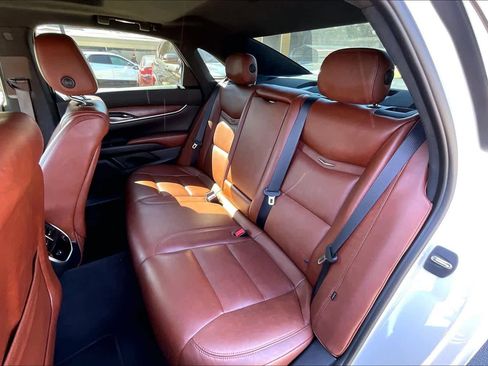 Used 2019 Cadillac XTS Luxury image 25