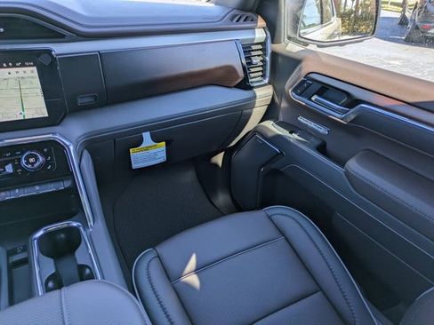 New 2026 GMC Sierra 1500 Denali w/ Denali Reserve Package image 17