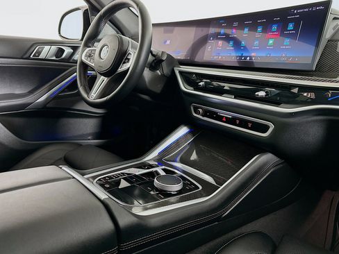 Used 2025 BMW X6 M60i image 29