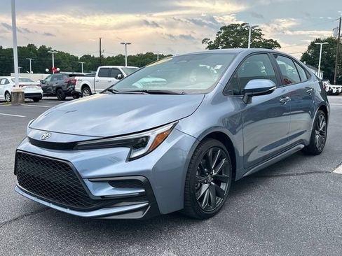 Used 2025 Toyota Corolla SE FWD image 7