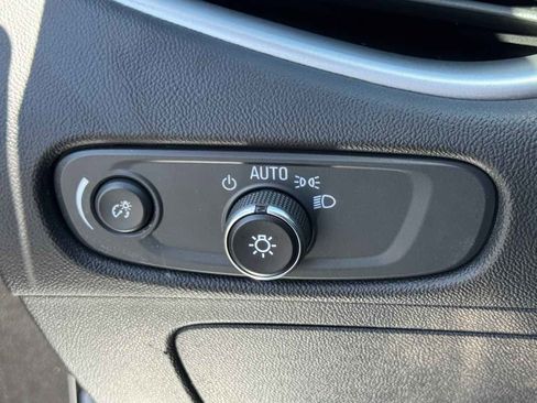 Used 2025 Chevrolet Malibu LT image 29