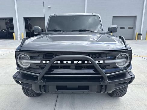 Used 2024 Ford Bronco Outer Banks AWD/4WD image 2