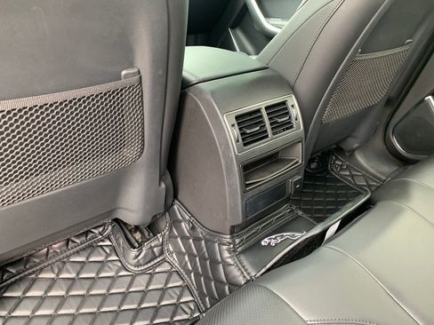 Used 2023 Jaguar F-PACE S AWD/4WD image 31