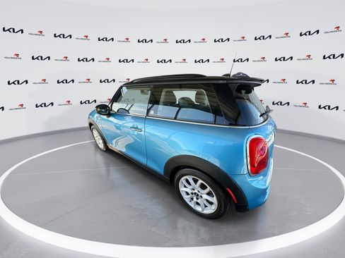 Used 2015 MINI Cooper S image 6