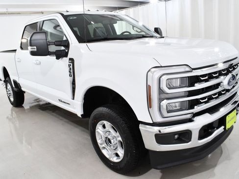 New 2026 Ford F350 XLT w/ XLT Premium Package image 5