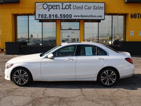Used 2019 Mercedes-Benz C 300 SEDAN 4 DR 2.0L I4 F DOHC 16V w/ Premium Package image 2