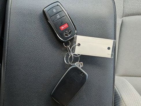 Used 2025 Toyota 4Runner SR5 RWD image 34