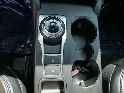 Certified 2024 Ford Escape Platinum AWD/4WD image 24
