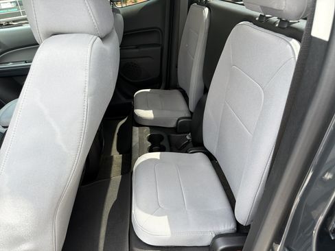 Used 2017 Chevrolet Colorado W/T w/ WT Convenience Package RWD image 24