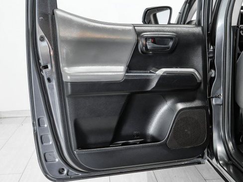 Used 2021 Toyota Tacoma SR5 image 39