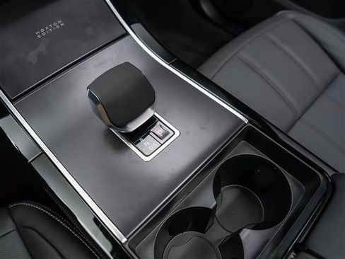 New 2026 Land Rover Range Rover Evoque Hoxton AWD/4WD image 29