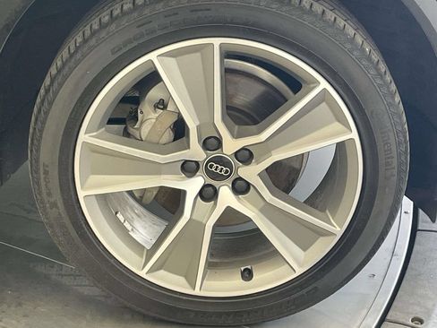 Certified 2025 Audi Q5 2.0T Premium AWD/4WD image 14