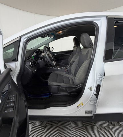 Used 2022 Chevrolet Bolt LT FWD image 9
