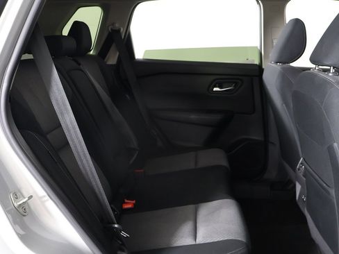 Used 2024 Nissan Rogue SV image 27