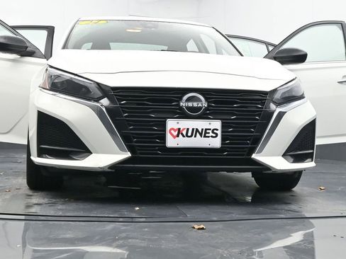 Used 2024 Nissan Altima 2.5 S image 68