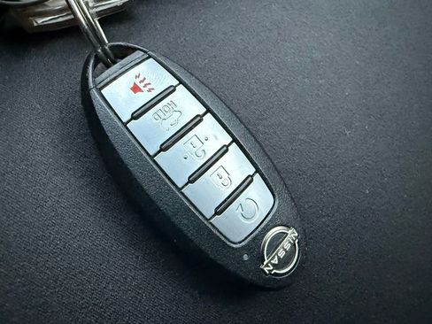 Used 2024 Nissan Altima 2.5 SV image 30